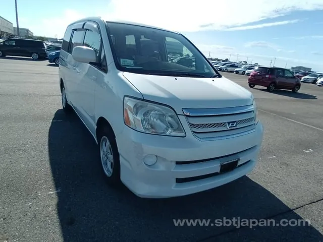 Toyota Noah X