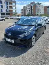 Toyota Yaris 2022 photo 2