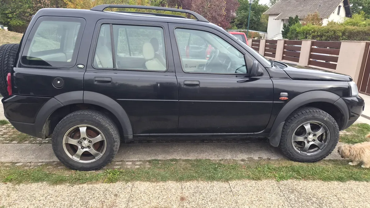 Land Rover Freelander 2006 photo 2
