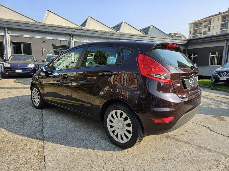 Ford Fiesta 2010 photo 5