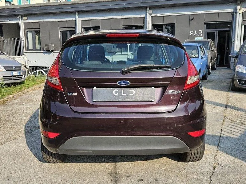 Ford Fiesta 2010 photo 4