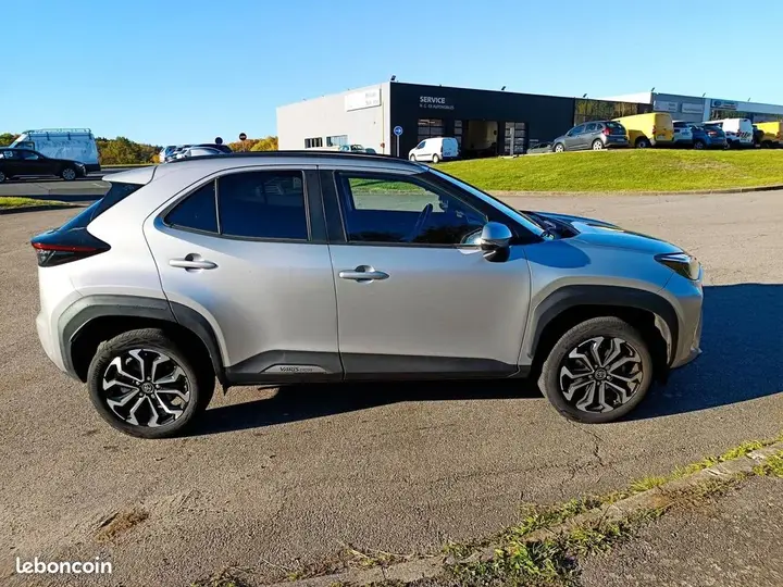 Toyota Yaris Cross 2024 photo 4