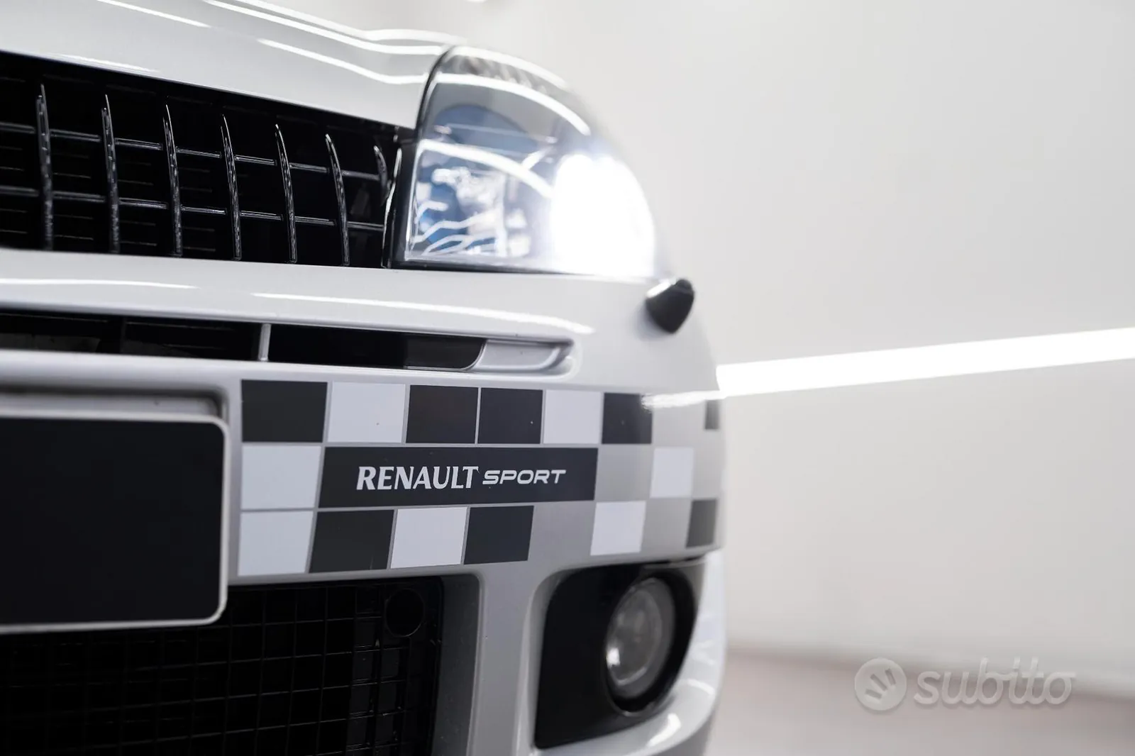 Renault Clio 2005 photo 3