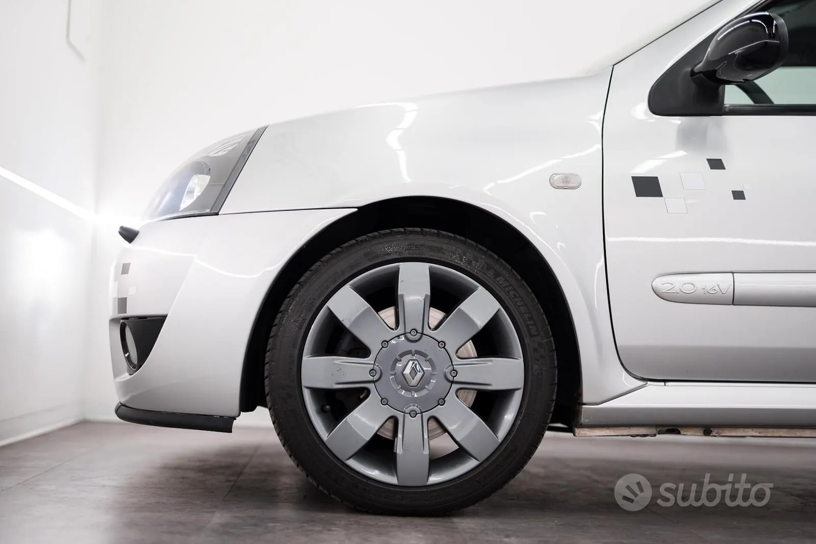 Renault Clio 2005 photo 5