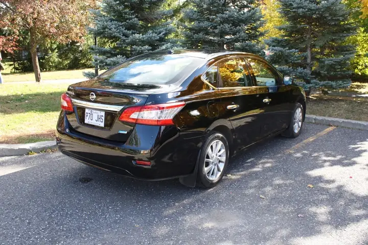 Nissan Sentra 2015 photo 2