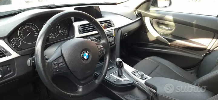 BMW 3 Series 2017 photo 2