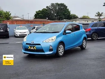 Toyota Aqua 2013 photo 4