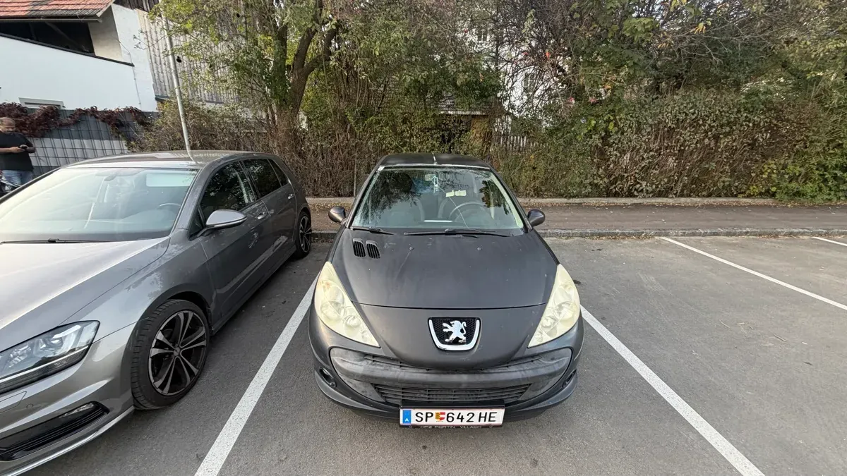 Peugeot 206