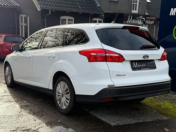 Ford Focus 2018 photo 2