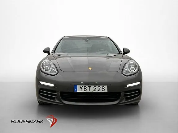 Porsche Panamera 4 2016 photo 2