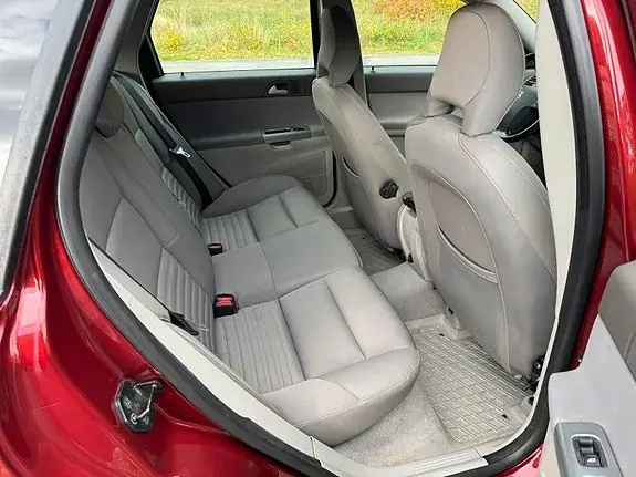 Volvo V50 2010 photo 5