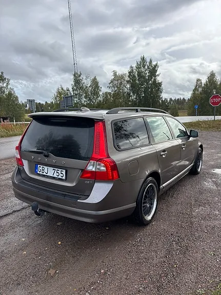 Volvo V70 2008 photo 3