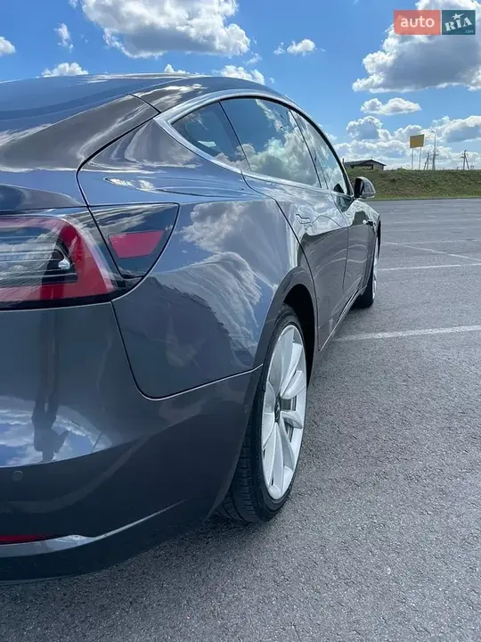 Tesla Model 3 2018 photo 5