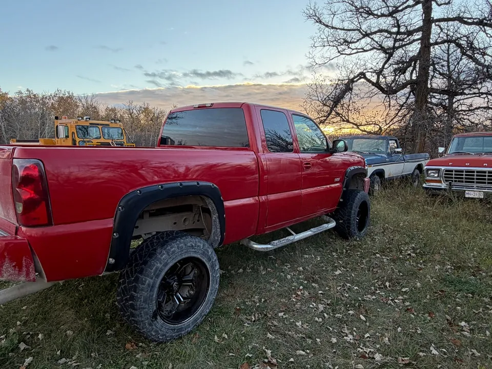 Chevrolet Silverado 1500 2003 photo 3