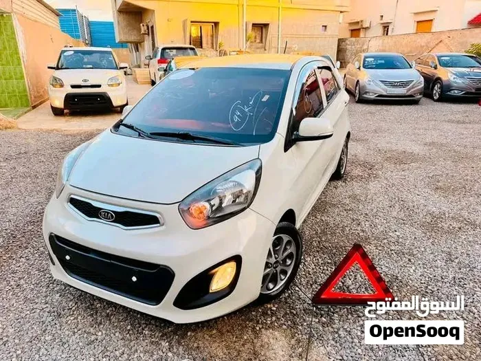 Kia Picanto 2012 photo 2