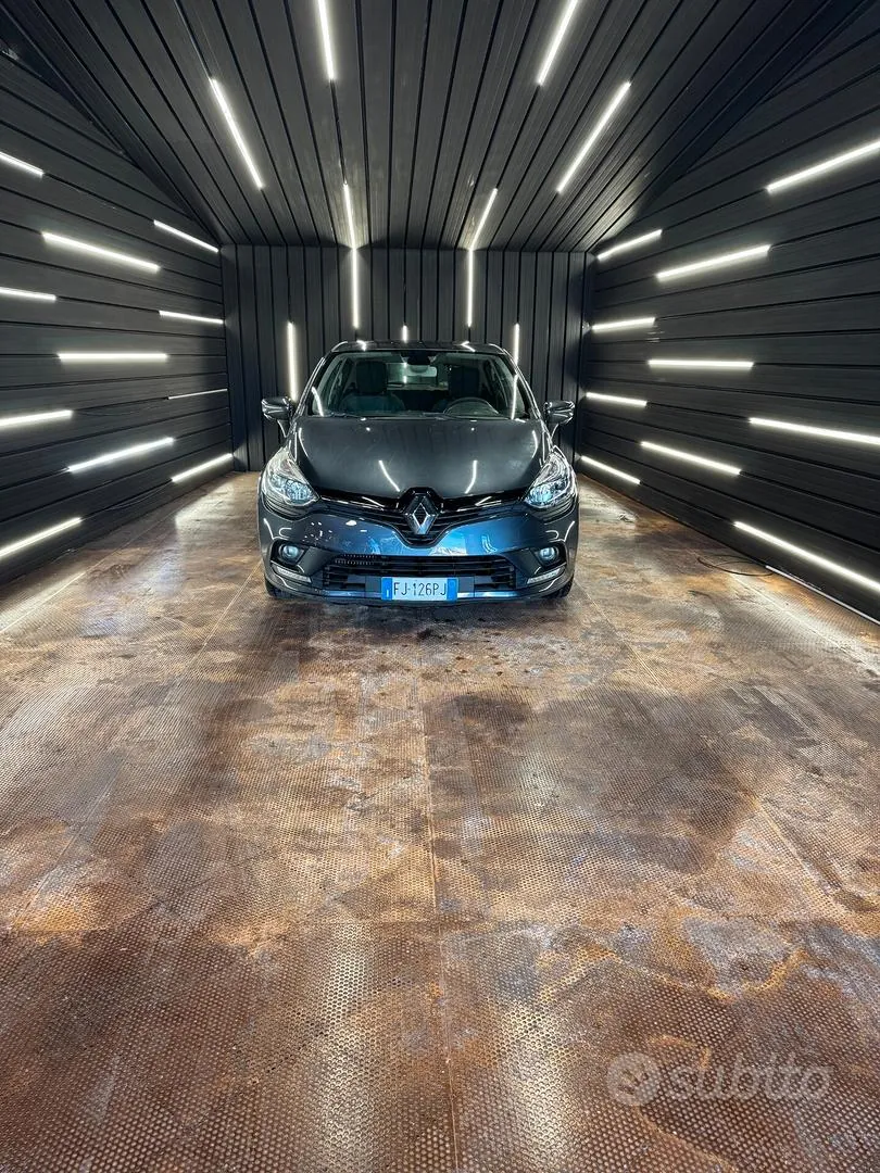 Renault Clio 2017 photo 2