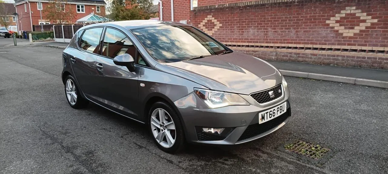 Seat Ibiza 2016 photo 2