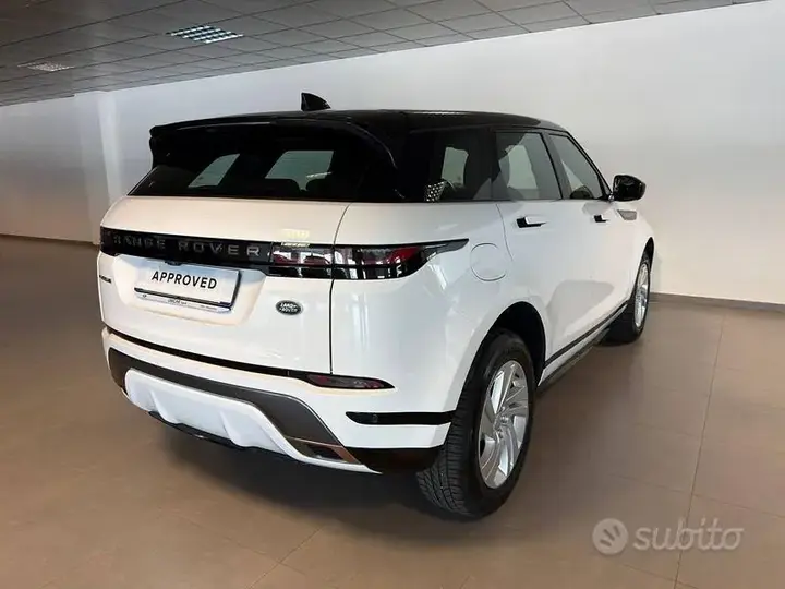 Land Rover Evoque 2022 photo 2