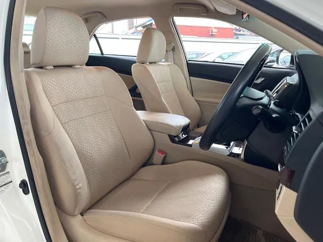 Toyota Mark X 2011 photo 5