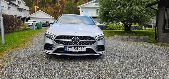 Mercedes-Benz A180 2019 photo 2