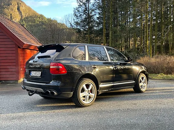 Porsche Cayenne 2008 photo 2