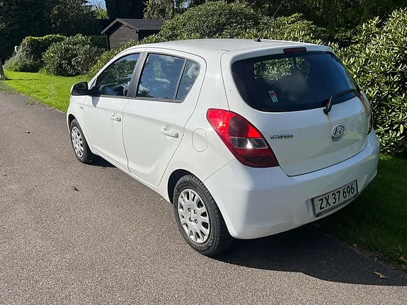Hyundai I20 2009 photo 5
