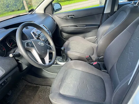 Hyundai I20 2009 photo 4