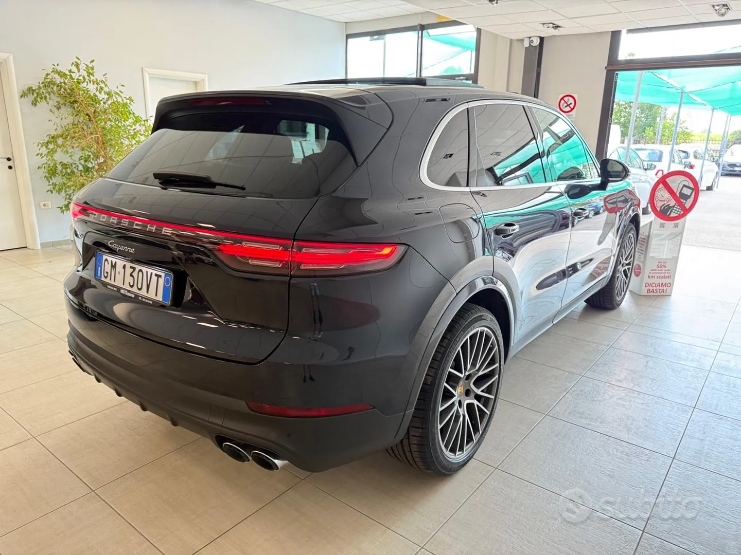 Porsche Cayenne 2023 photo 4