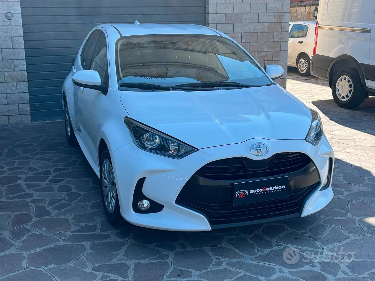 Toyota Yaris 2023 photo 5