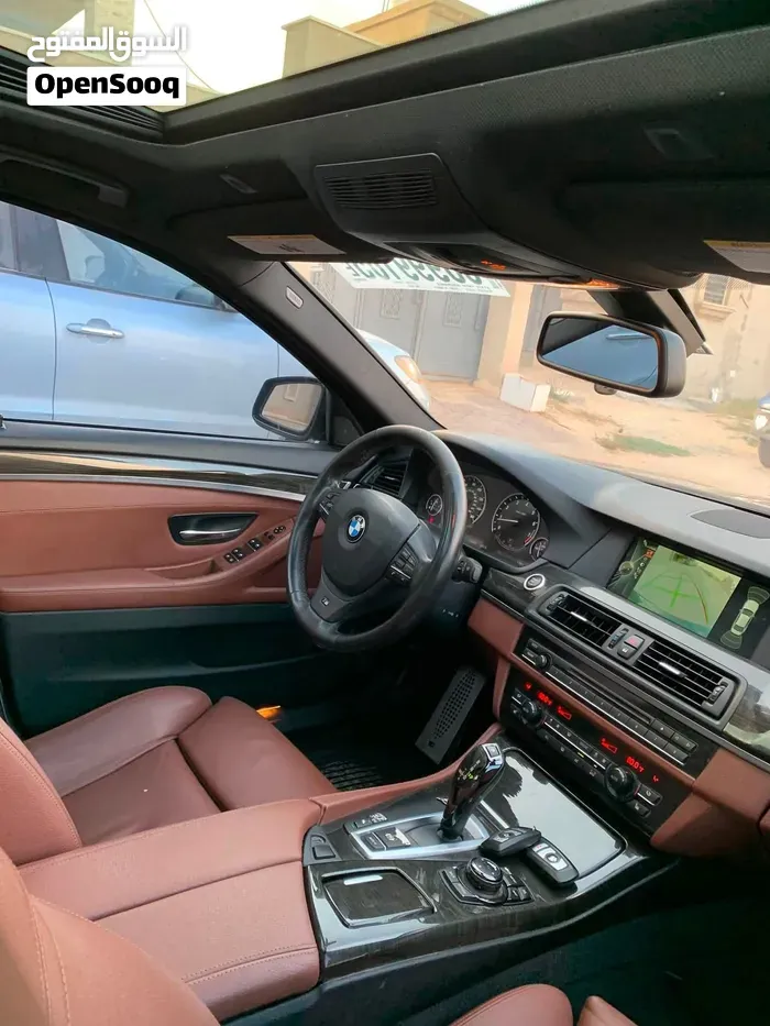 BMW 5 Series 2013 photo 2