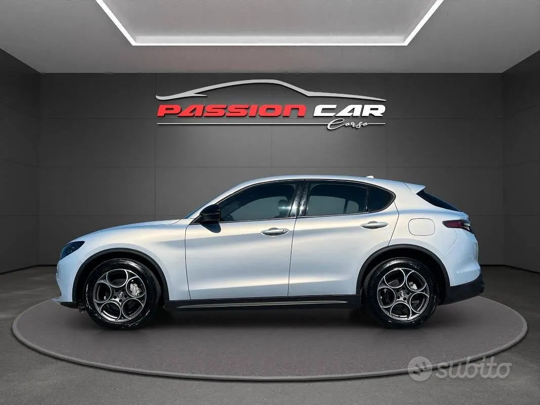 Alfa Romeo Stelvio 2023 photo 4