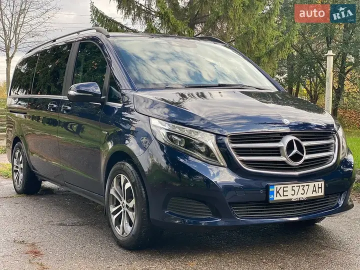 Mercedes-Benz V-Class 2016 photo 4