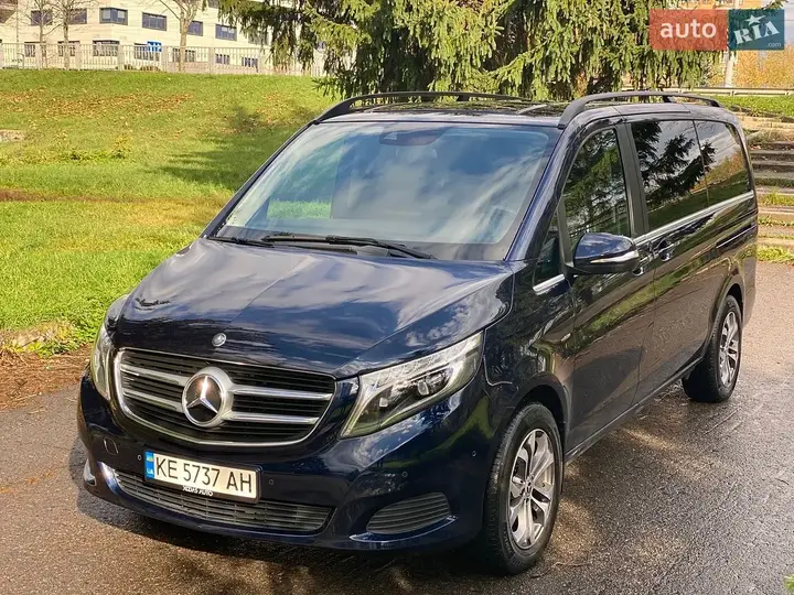 Mercedes-Benz V-Class 2016 photo 2