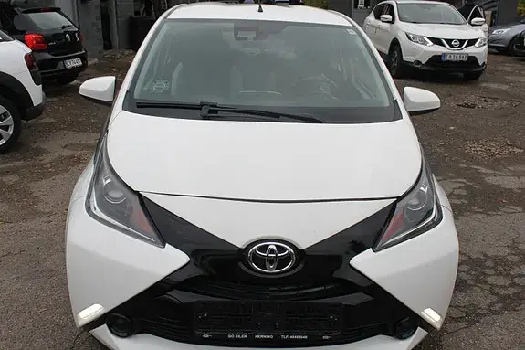 Toyota Aygo 2015 photo 2
