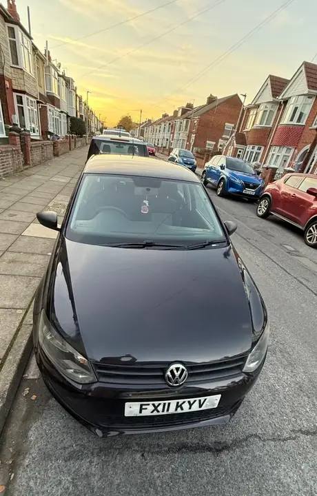 Volkswagen Polo 2011 photo 2