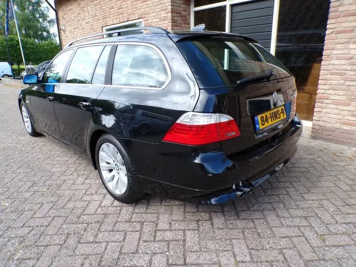 BMW 5 Series 2009 photo 3
