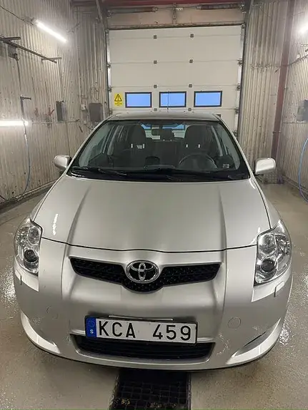 Toyota Auris 2009 photo 2