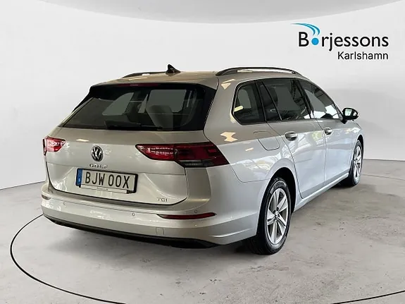 Volkswagen Golf 2023 photo 3
