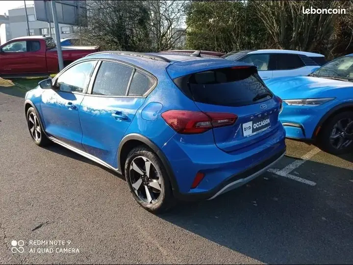Ford Focus 2023 photo 3