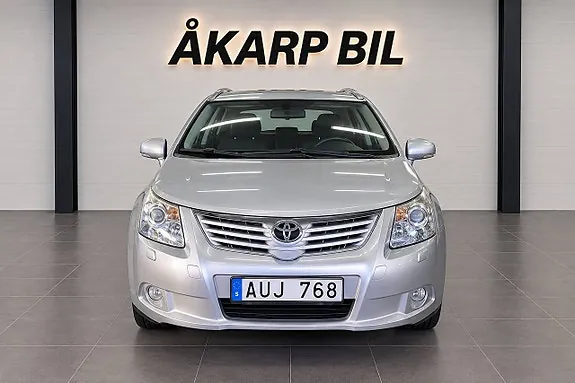 Toyota Avensis 2010 photo 2