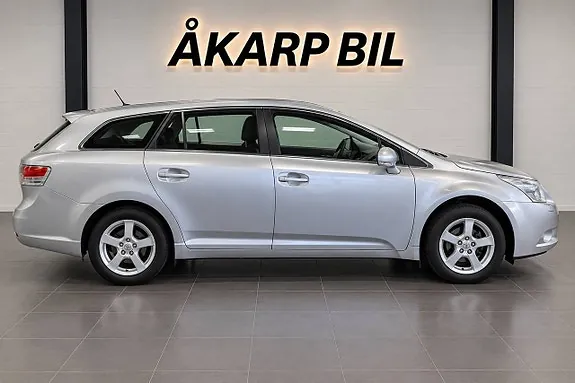 Toyota Avensis 2010 photo 4