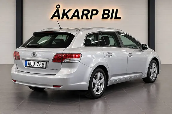 Toyota Avensis 2010 photo 5