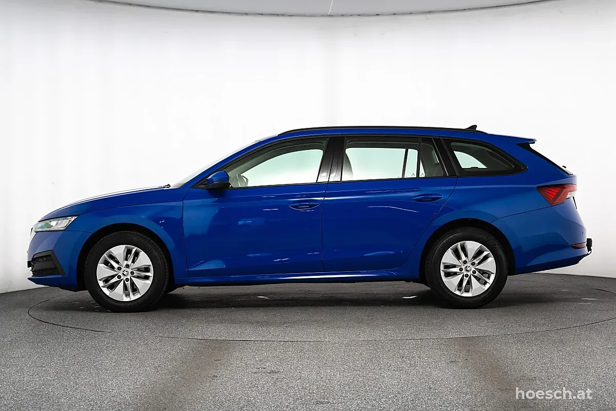 Skoda Octavia 2023 photo 3