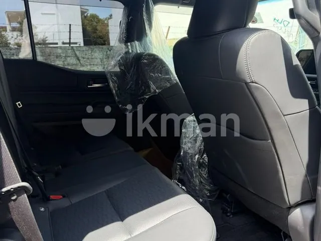 Toyota Land Cruiser 2025 photo 4