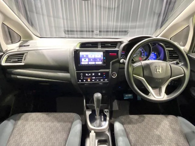 Honda Fit 2015 photo 2
