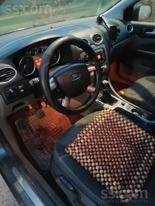 Ford Focus 2011 photo 5