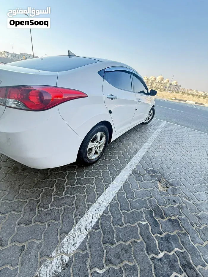 Hyundai Avante 2012 photo 3