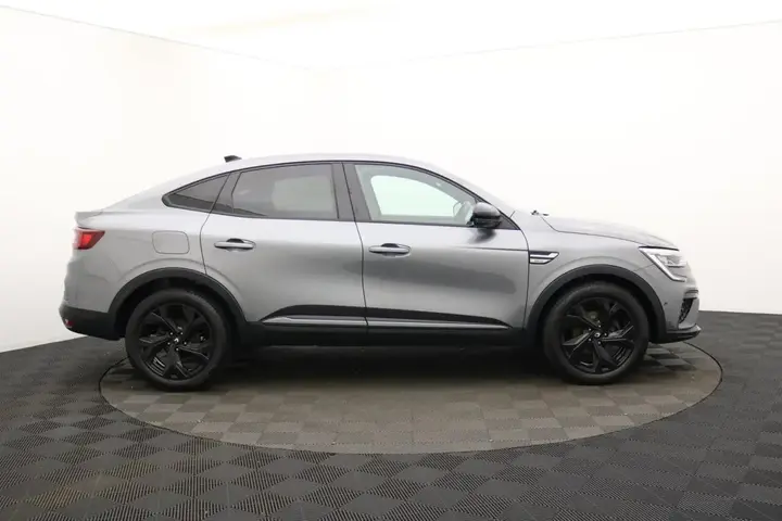 Renault Arkana 2023 photo 2