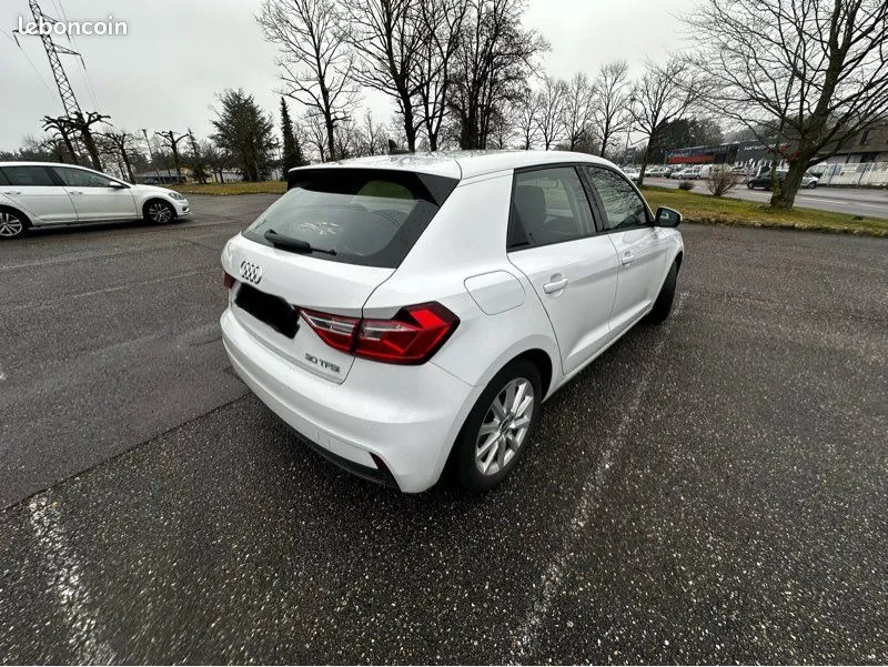 Audi A1 2021 photo 2