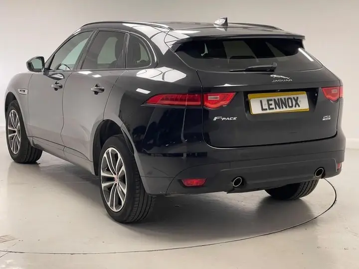 Jaguar F-Pace 2019 photo 4